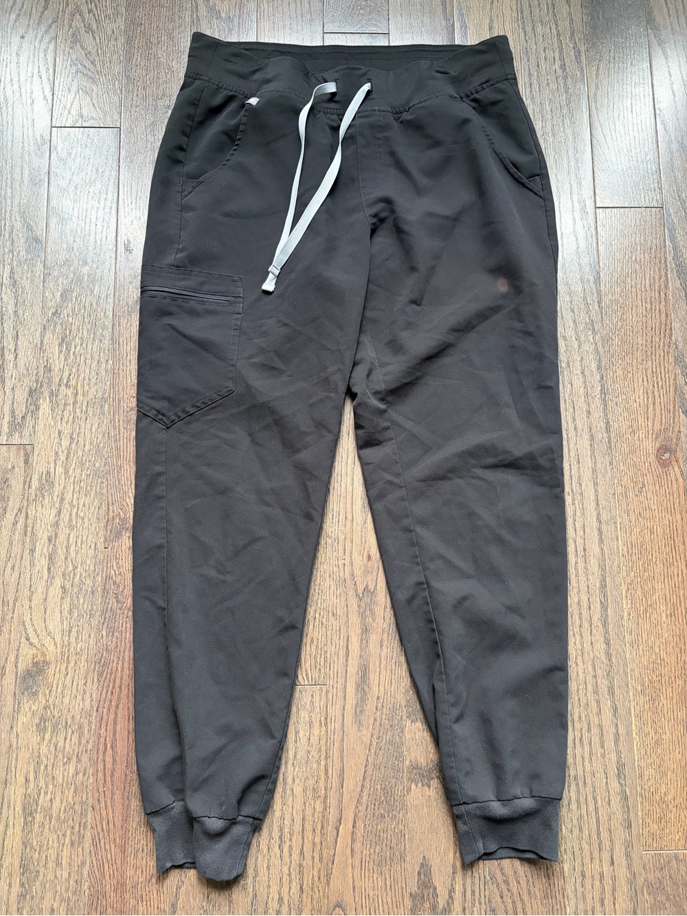 FIGS Black Jogger Scrub Pants Women’s Medium Yola Skinny Jogger Medical Uniform